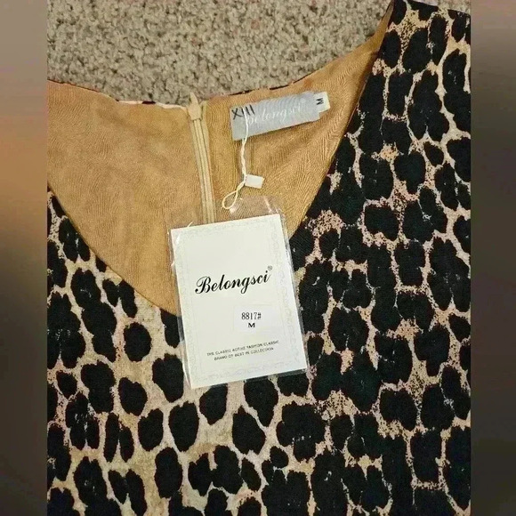 Belongsci Leopard V-Neck Mini Dress w/ Bell 3/4 Length Sleeves, Size… - Picture 3 of 5